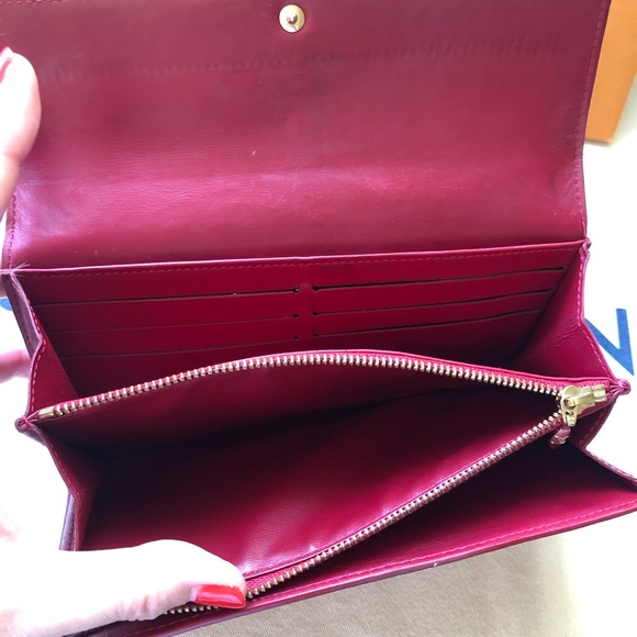 Louis Vuitton Women's Wallet Red Inside